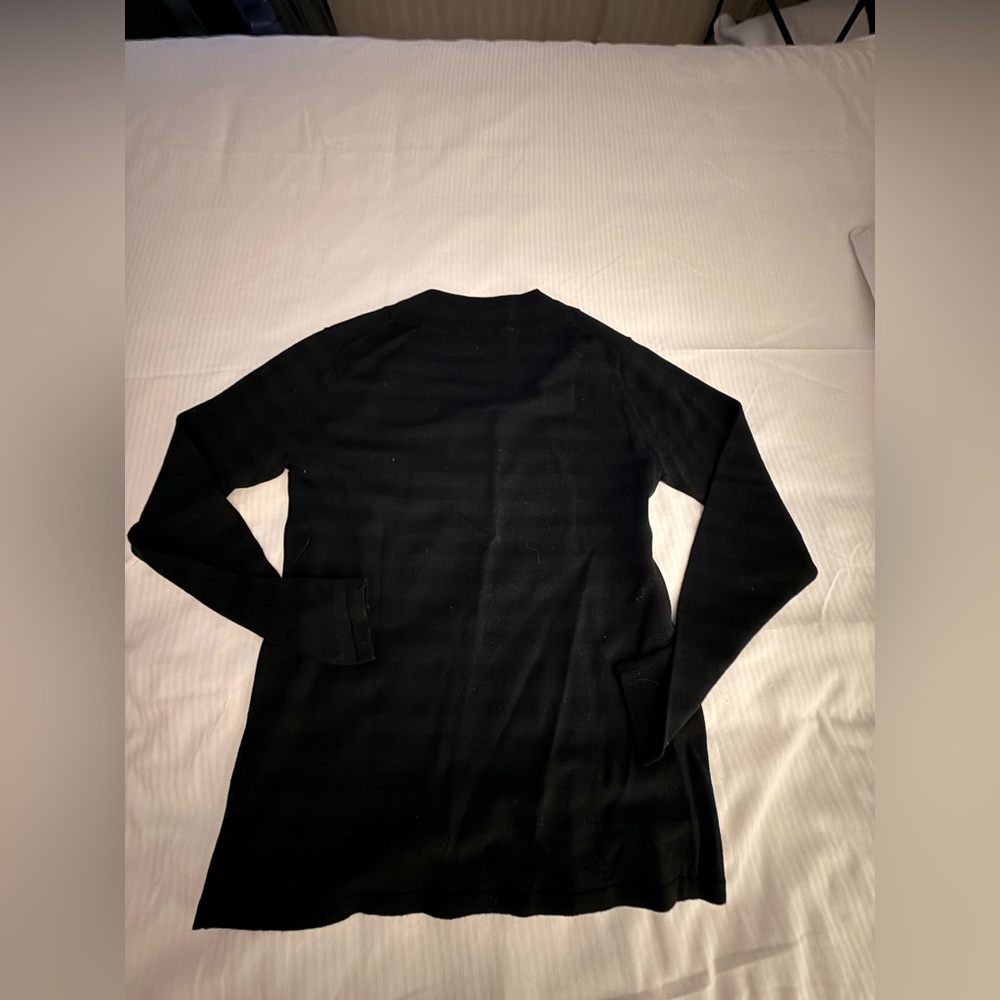 *****Vintage*****LaCoste sweater understated navy/black stripe vneck